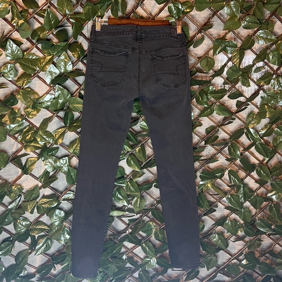 American Eagle 2010’s Low Rise Black Jegging Super Stretch - Picture 2 of 4